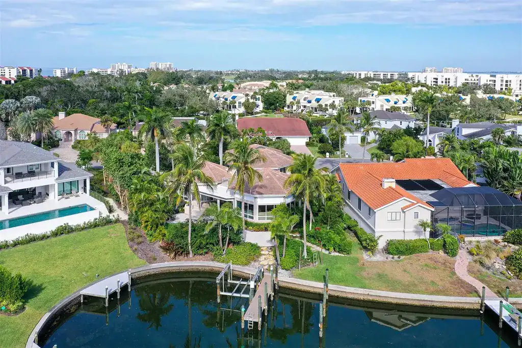 A Waterfront Work of Art: The Architectural Vision Behind 510 Harbor Gate Way