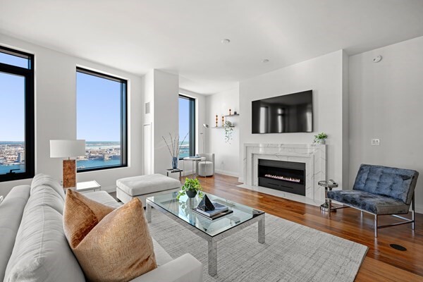 Advisors Living | The Sudbury Condominiums