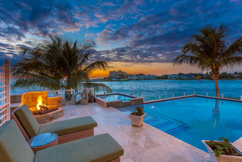 “Instead of Palm Beach, try Sarasota, Fla.,” advises Candace Taylor of the Wall Street Journal. Lido Shores home for sale: 1199 Westway Dr