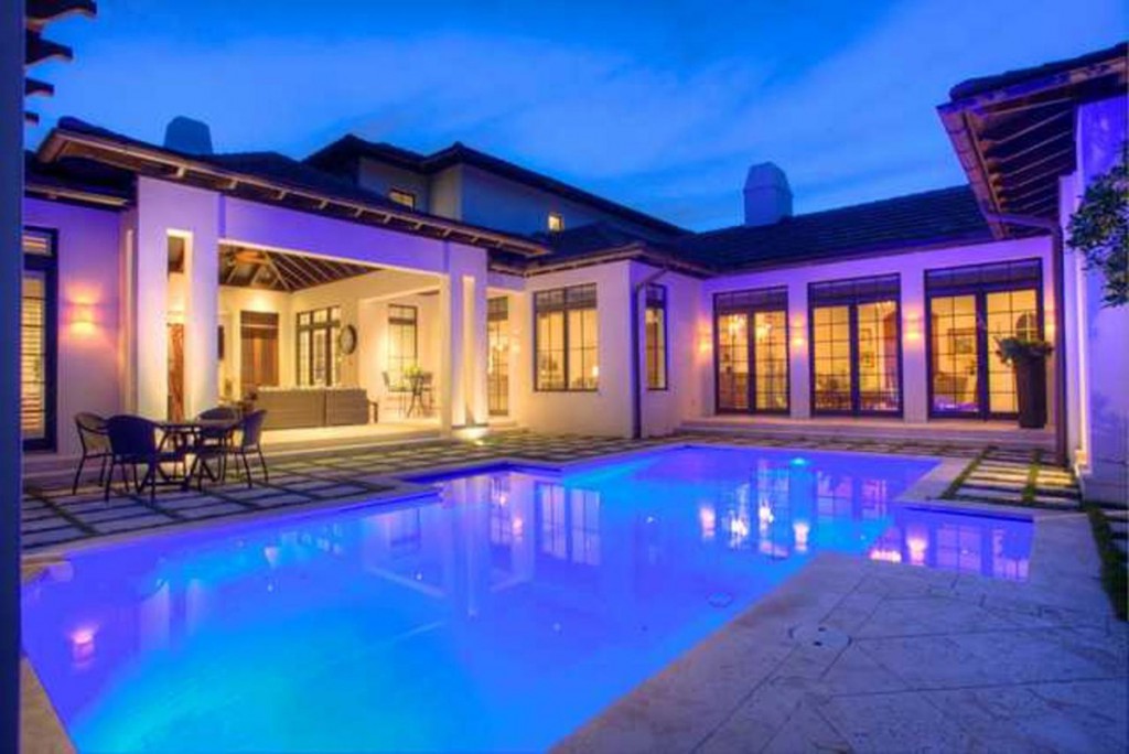 1219-Sharswood-Lane-Sarasota-large-029-29-029-640x427-72dpi