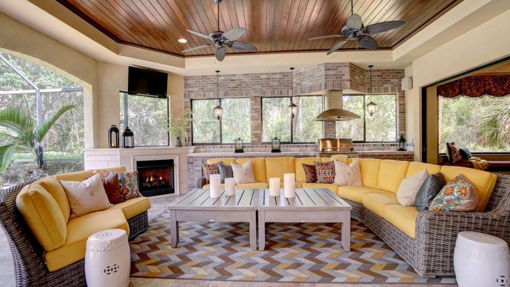 Outdoor great room at 12524 Highfield Circle, Lakewood Ranch, FL 34202