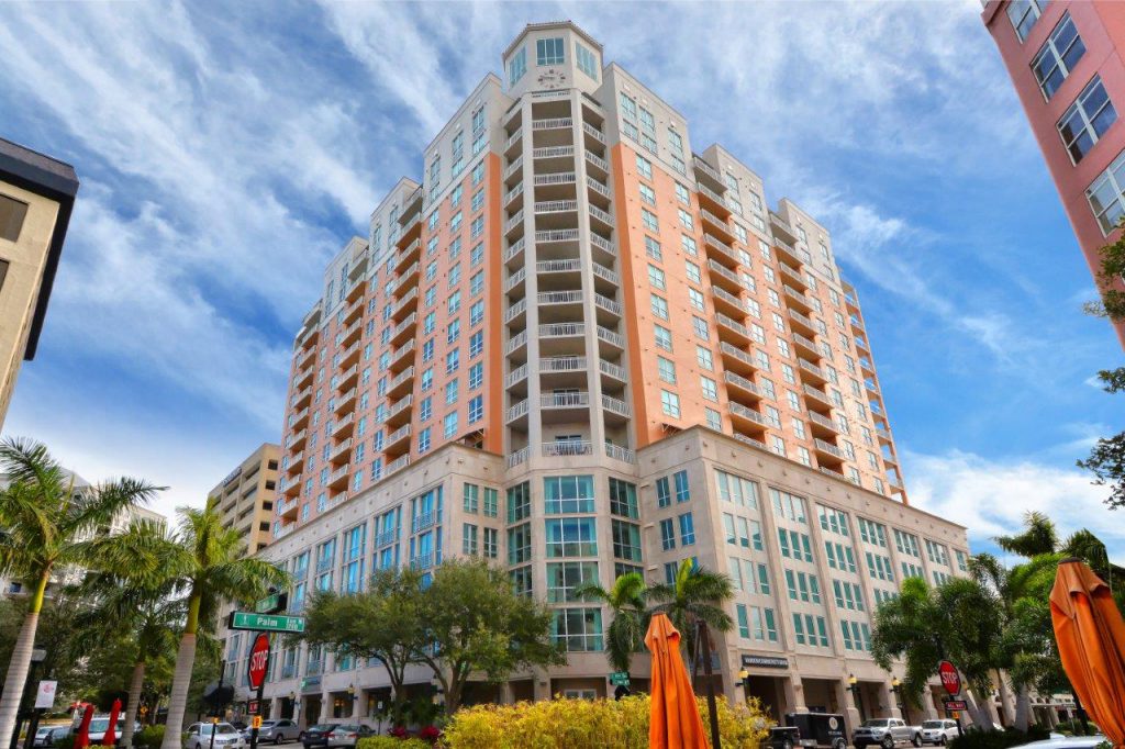 1350 Main - Sarasota, Florida condos