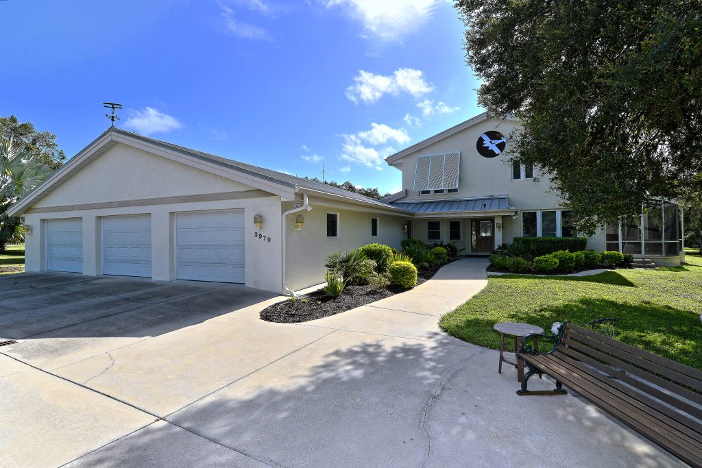 3,706 SF custom home in Hidden River | $1,150,000