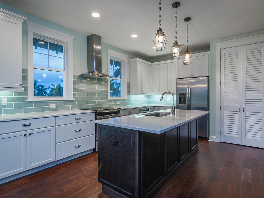 New construction on Anna Maria Island, this home offers a look at the latest in elegant design. | 518 Villa Rosa Way