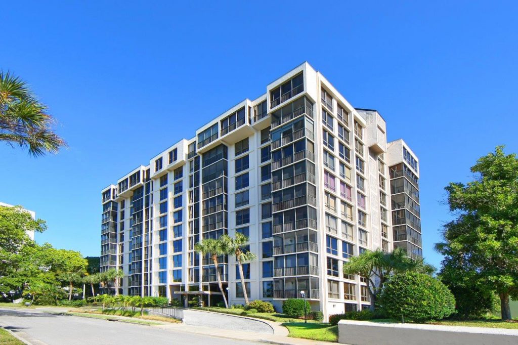 Essex House - Sarasota, Florida Condos