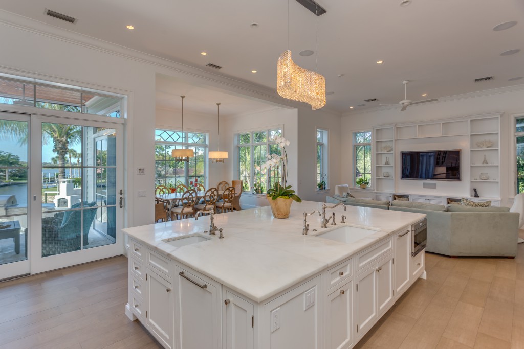House 2 7462 Cove Ter_017