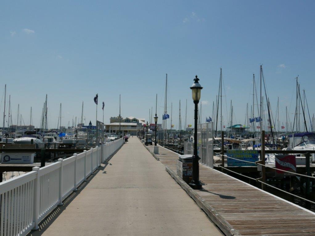 Heading to the Manatee Riverhouse. 