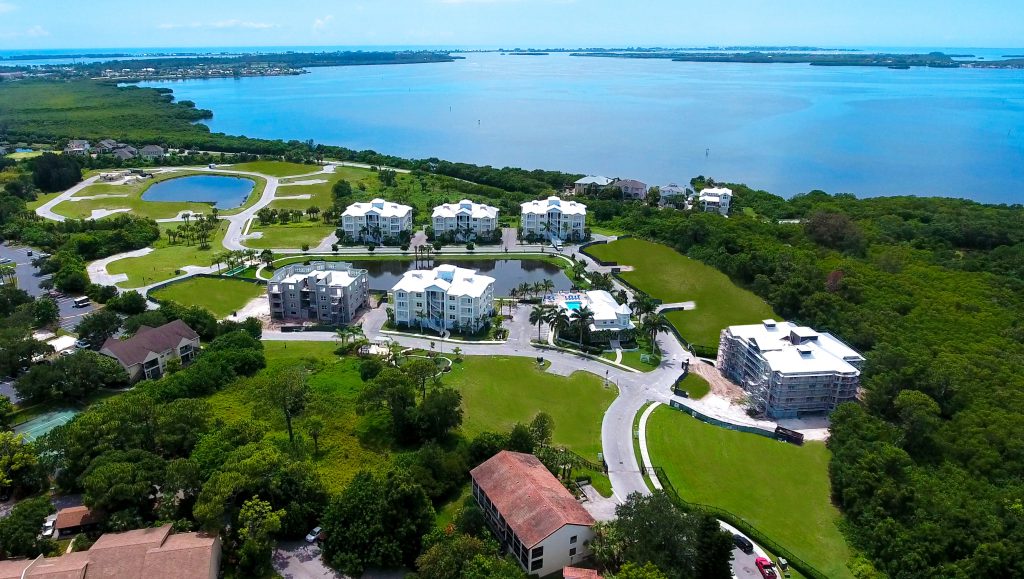 Palma Sola Bay Club in Manatee County