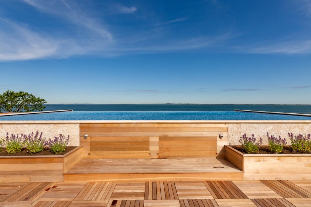 Martha's Vineyard, Minawetu, infinity pool