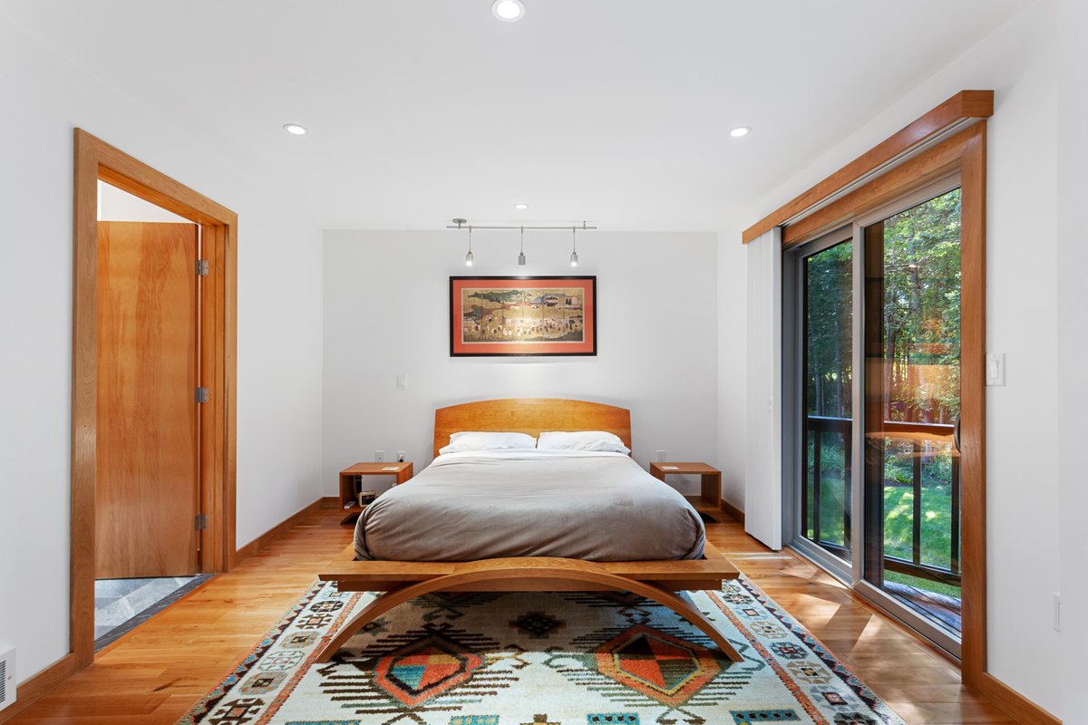 Western Way, bedroom