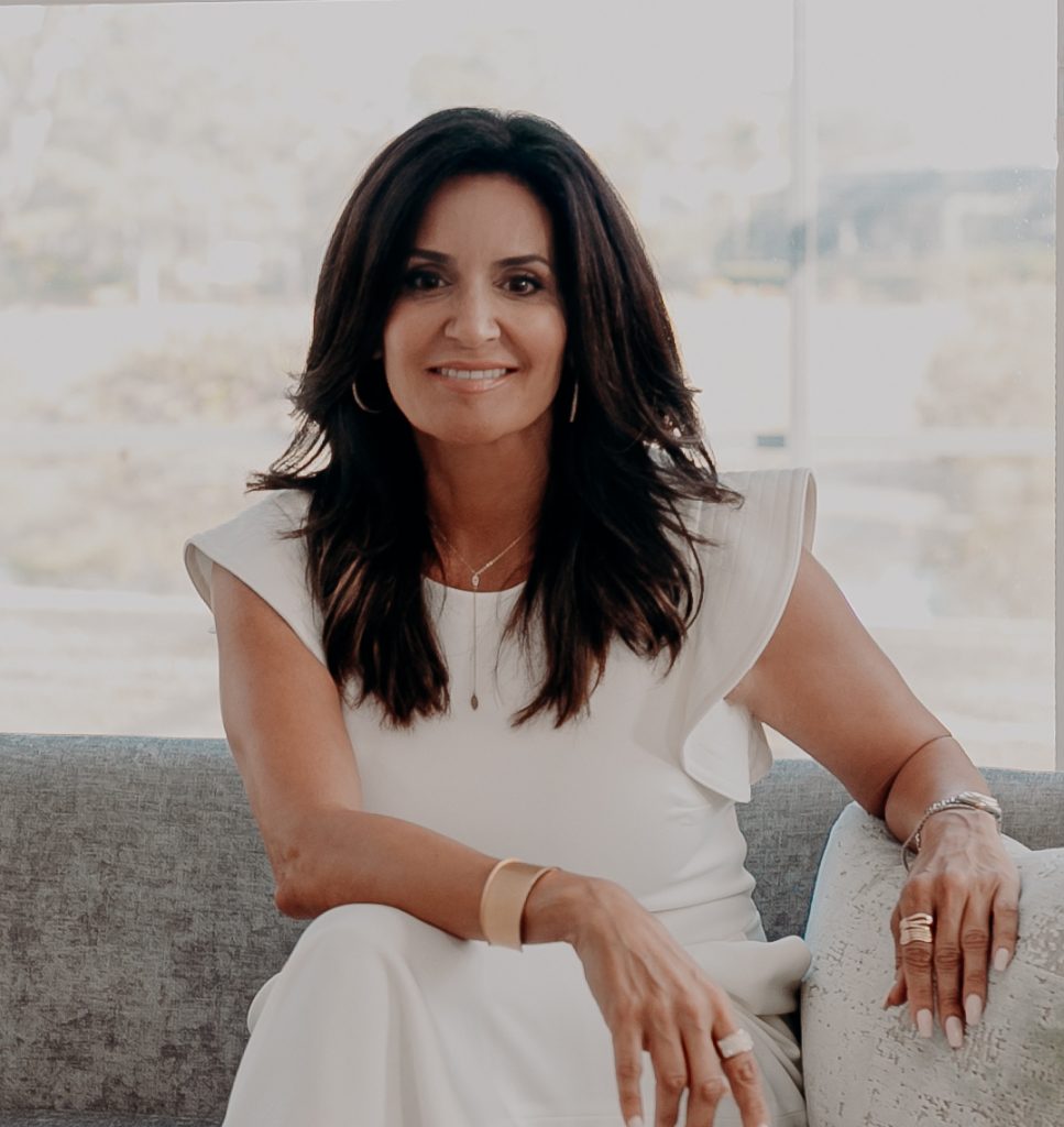 This image has an empty alt attribute; its file name is 0Q7A2933-crop-headshot-967x1024.jpg