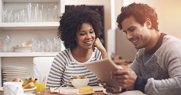 Thinking of Buying? Selling? 5 Reasons You Need To Hire A Professsional | Keeping Current Matters