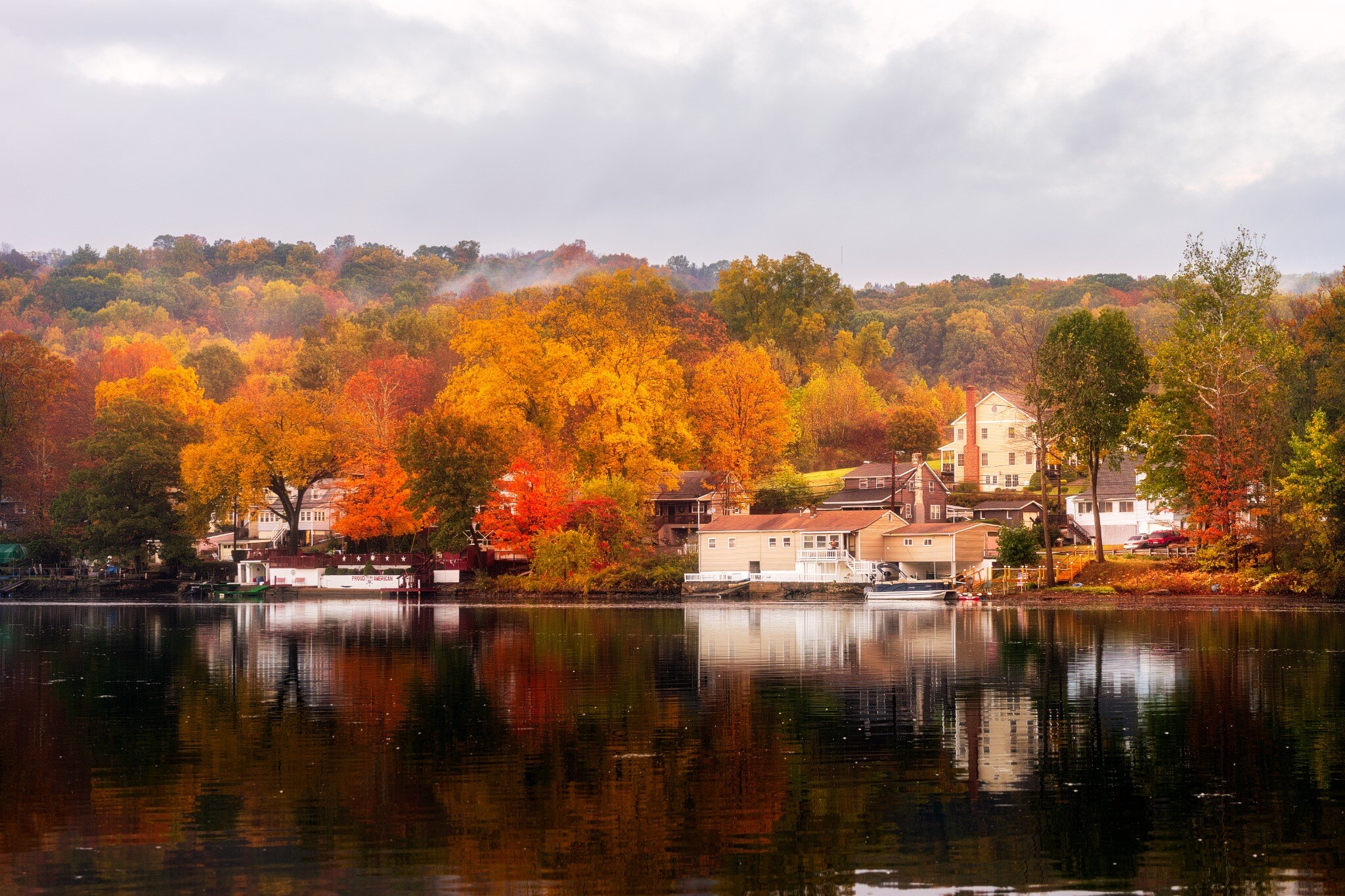 Fall foliage along the Housatonic River waterfront in Shelton, CT