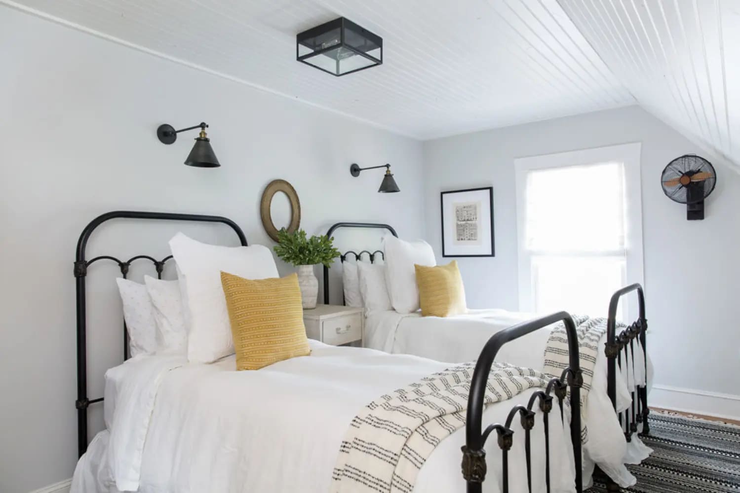 Room painted in Yarn greige