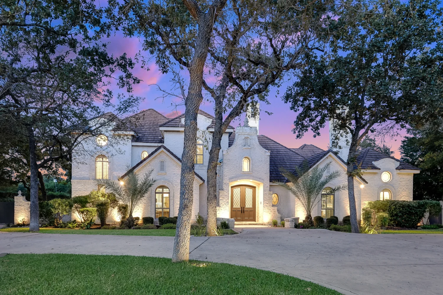 Suburban brick homes in a San Antonio neighborhood