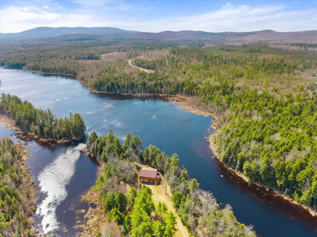 Lakefront property (alternate), calm water, natural setting