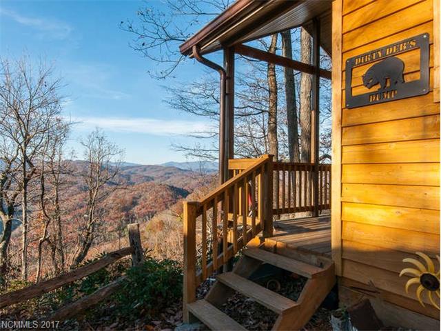 Lovely Off-Grid Black Mountain Home