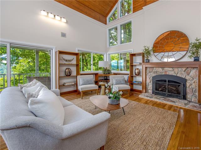 Living Room of 188 Cherokee Rd in Asheville