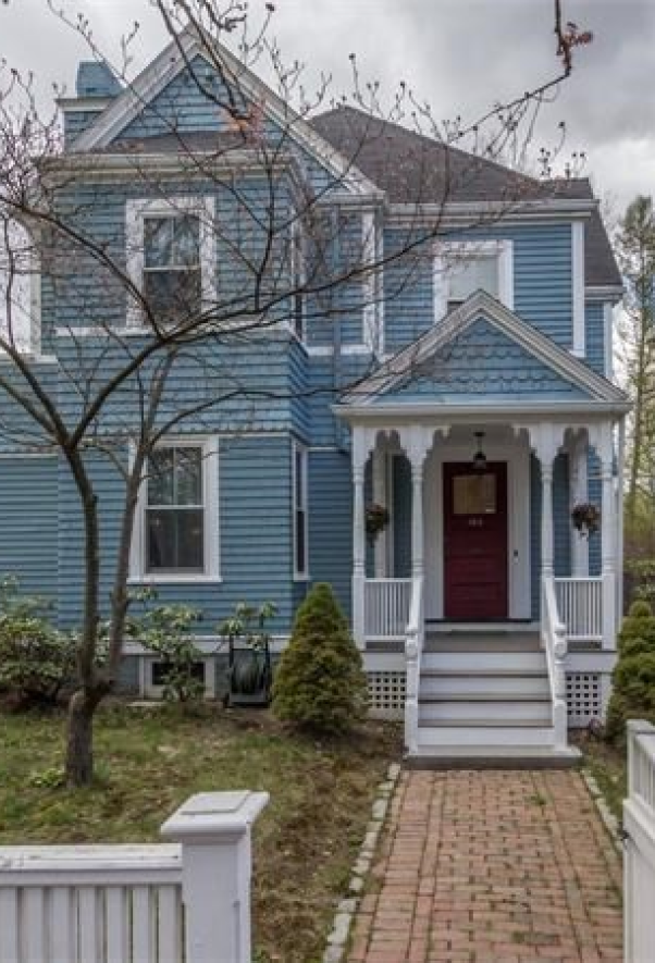 Search luxury homes in Cambridge