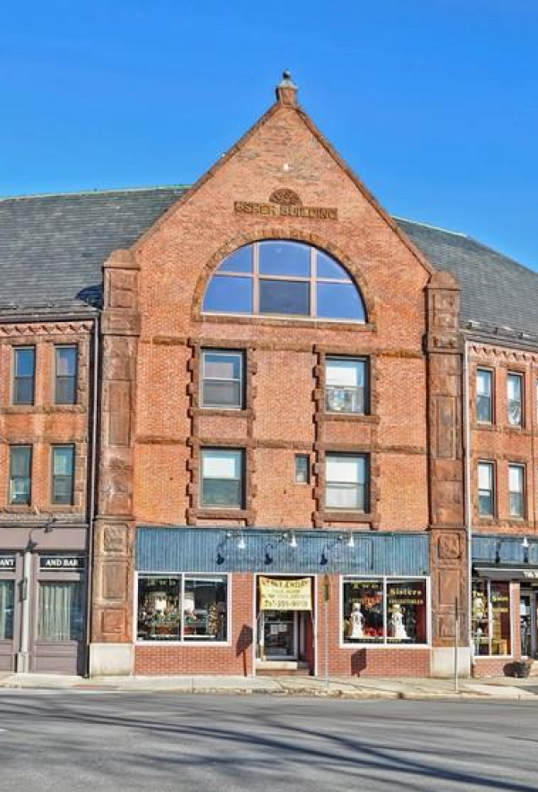 Search luxury homes in Medford