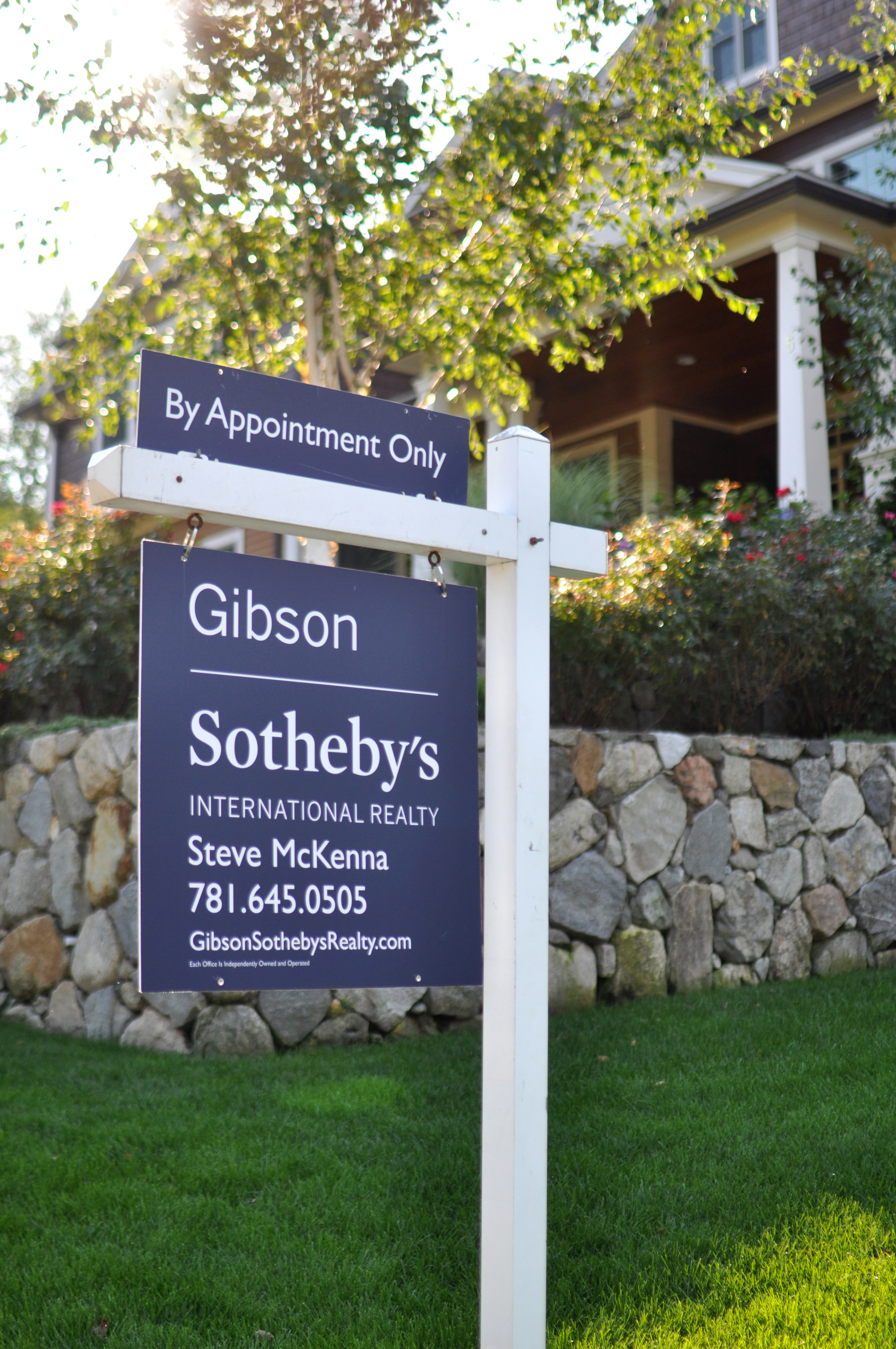 Luxury Lives in Your Backyard