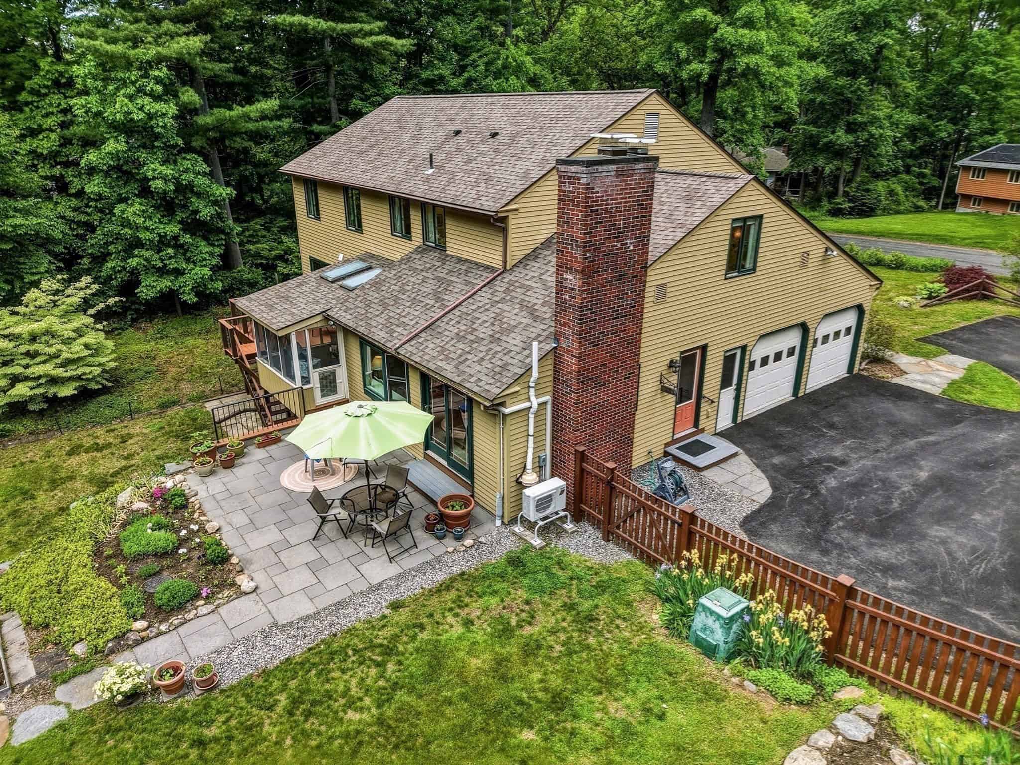 43 Aubinwood Rd, Amherst MA, 01002