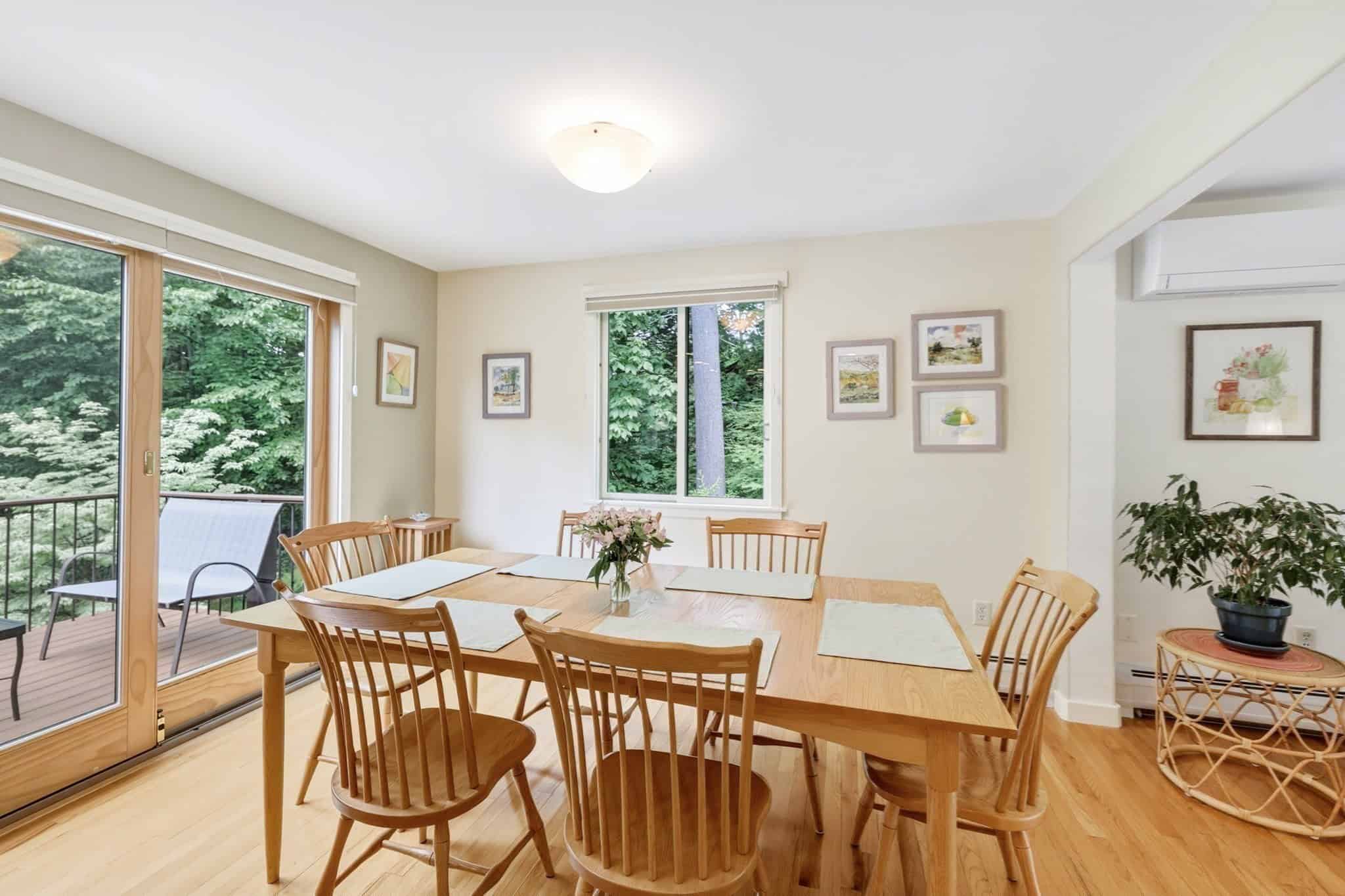 43 Aubinwood Rd, Amherst MA, 01002