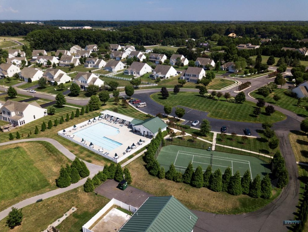 Harts Landing clubhouse, pool and tennis court in Lewes, Delaware