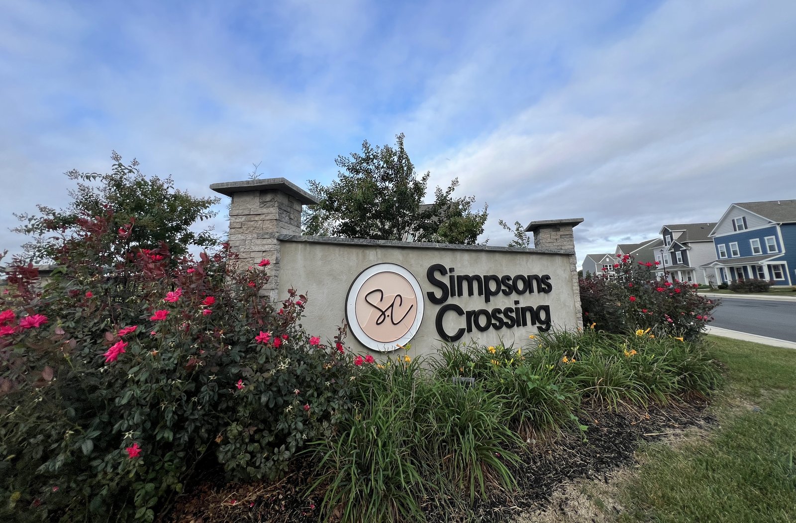 Simpsons Crossing entrance sign in Milford, Delaware