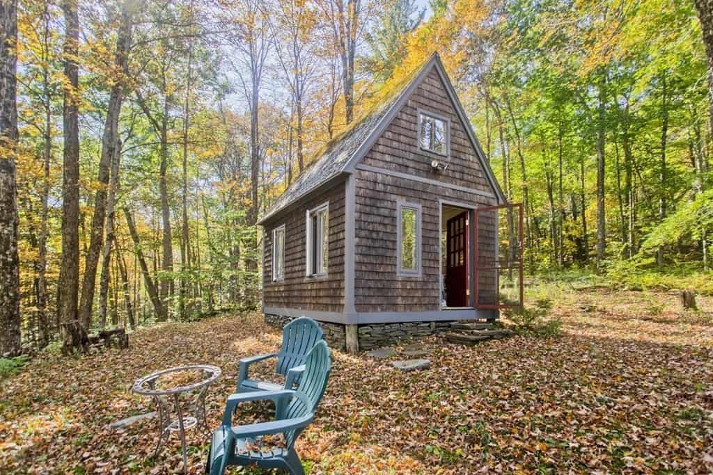 real estate for artists