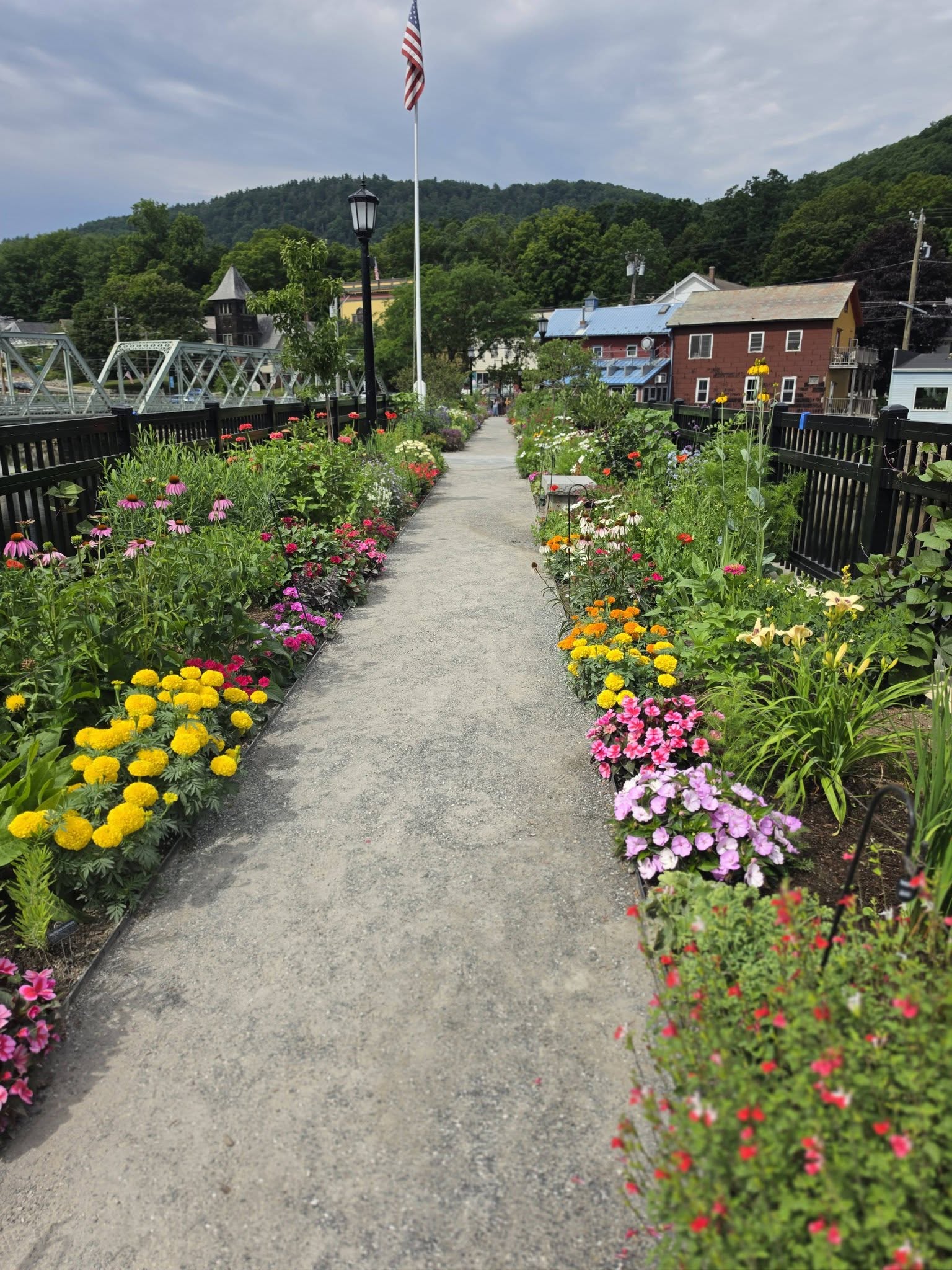 Bridge of Flowers