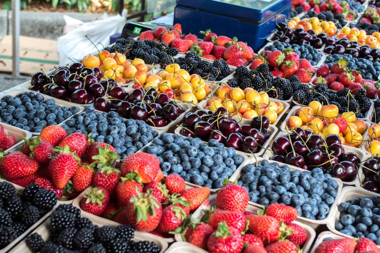 local berries at farmers market