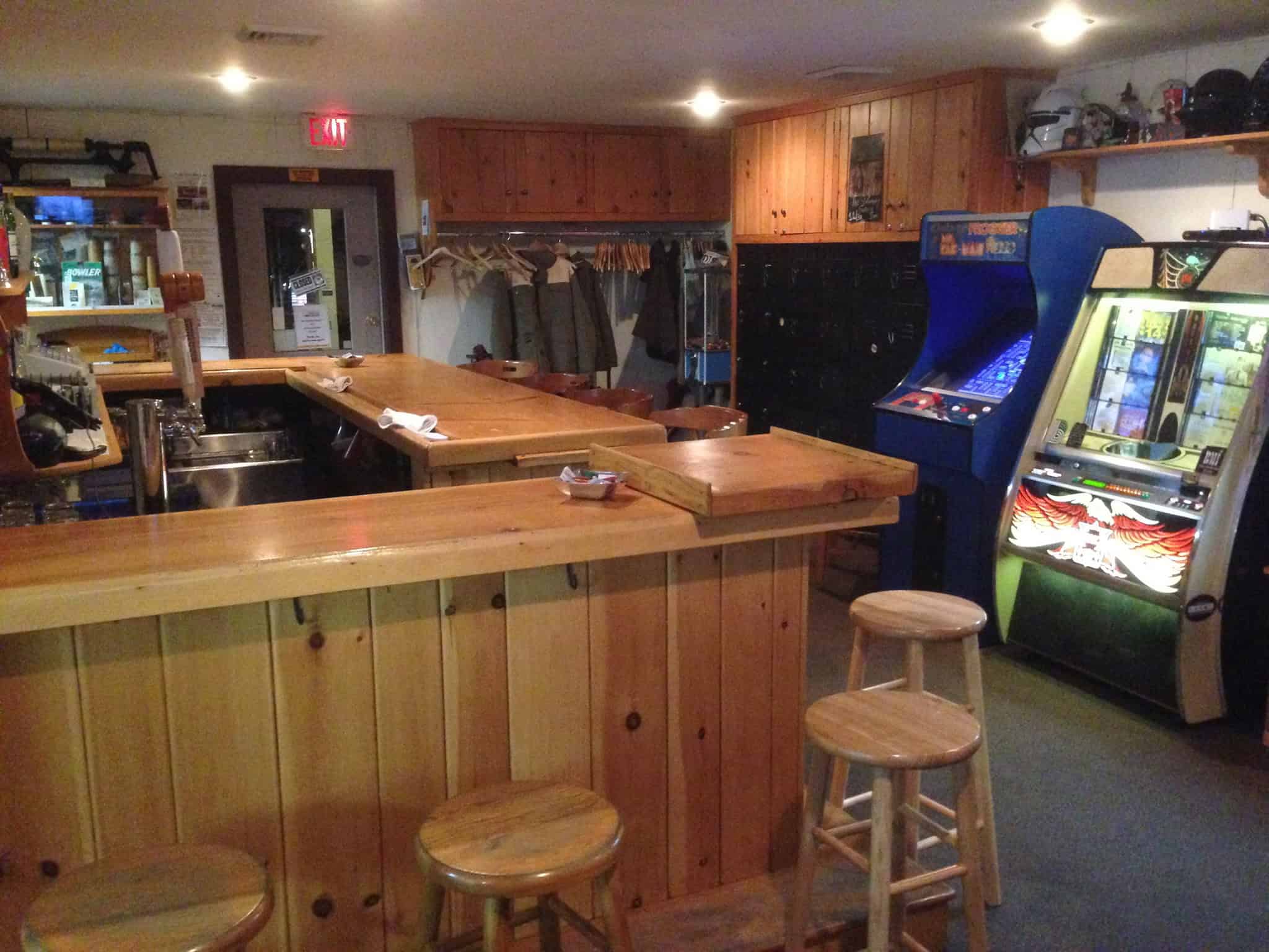 bar