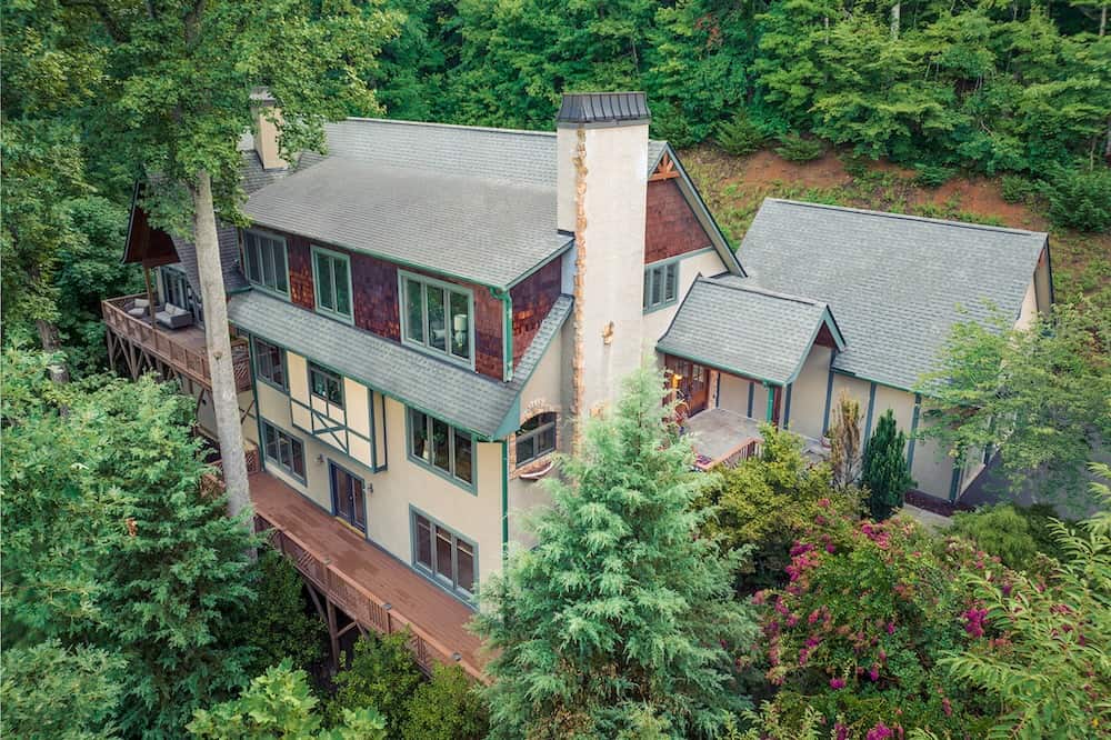 Mountain Homes in WNC