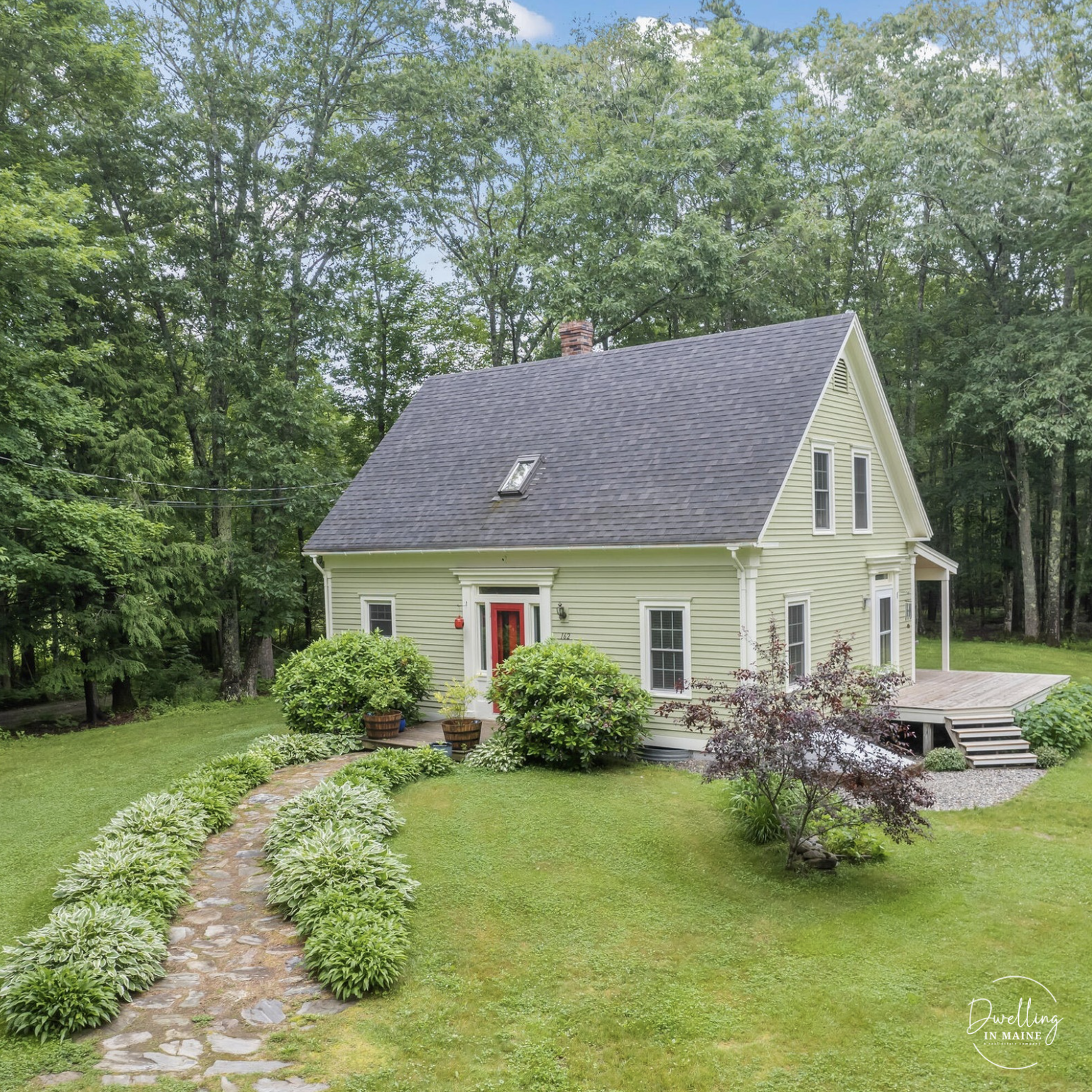 Lincolnvillle Maine cape style house