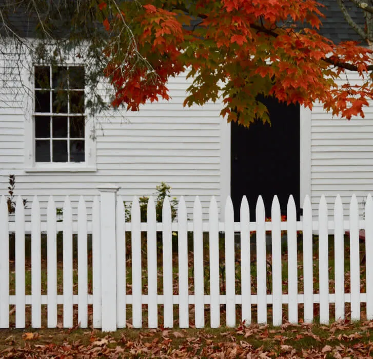 Lincolnville. Barn detail