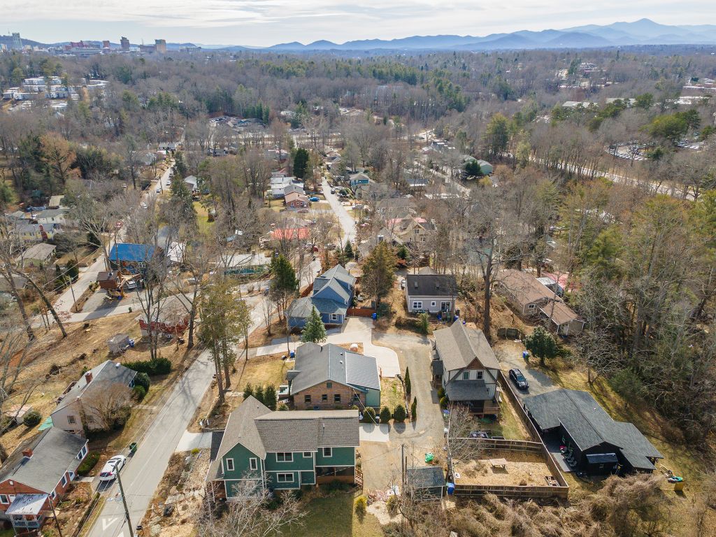 UNCA/Five Points