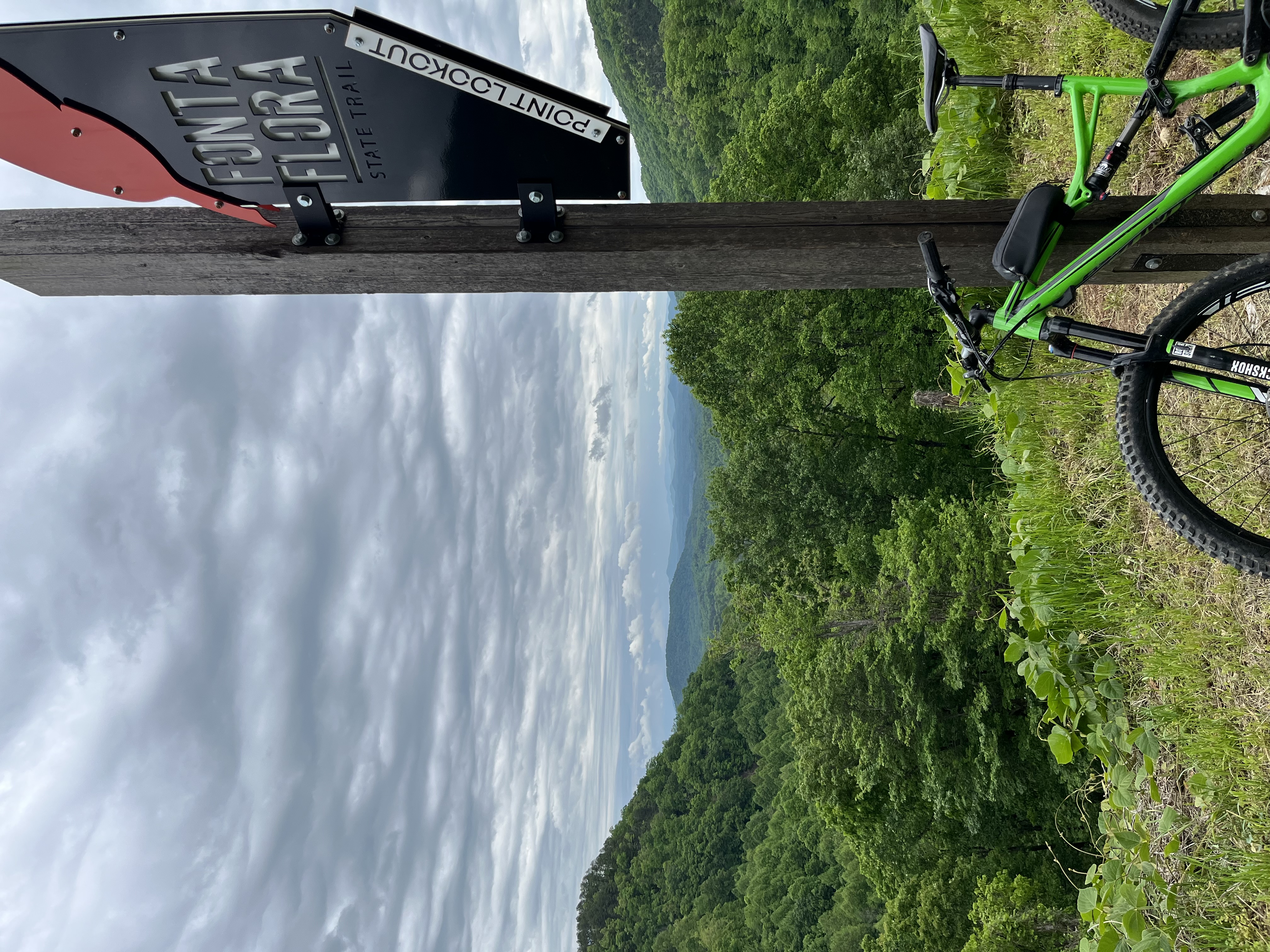 Point Lookout Trail in Ridgecrest NC