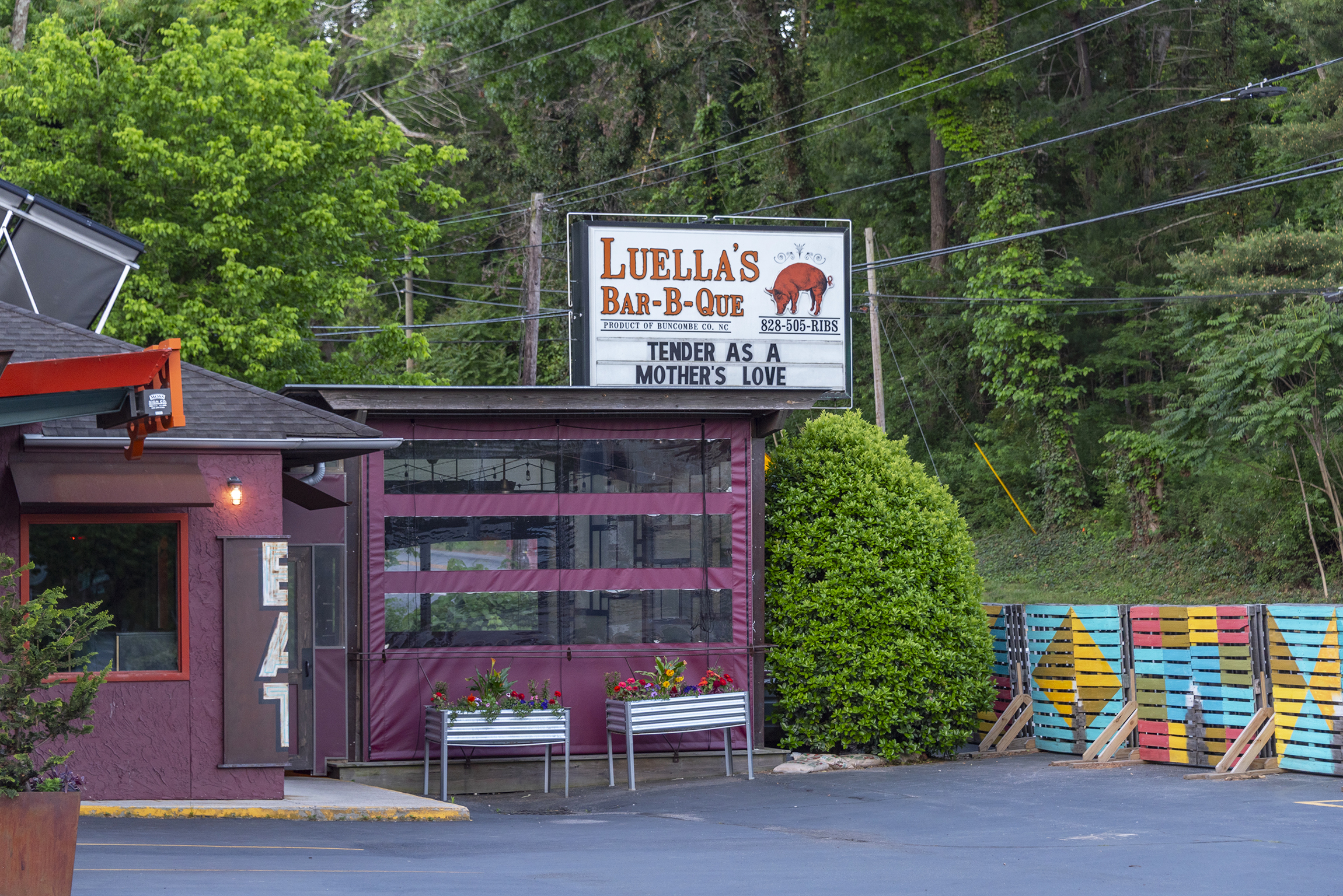 Luella's BBQ