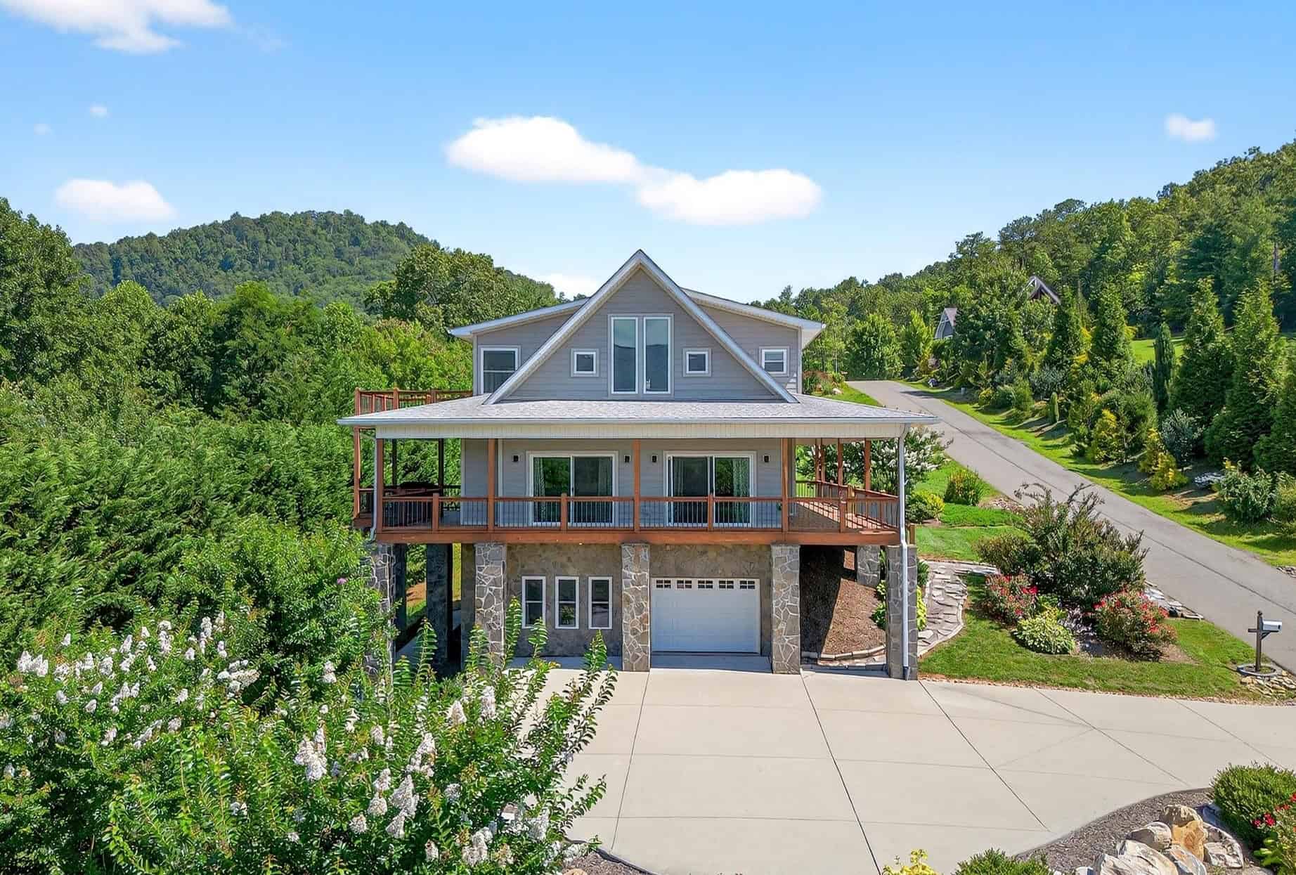 Hiawassee - Black Mountain Home for Sale