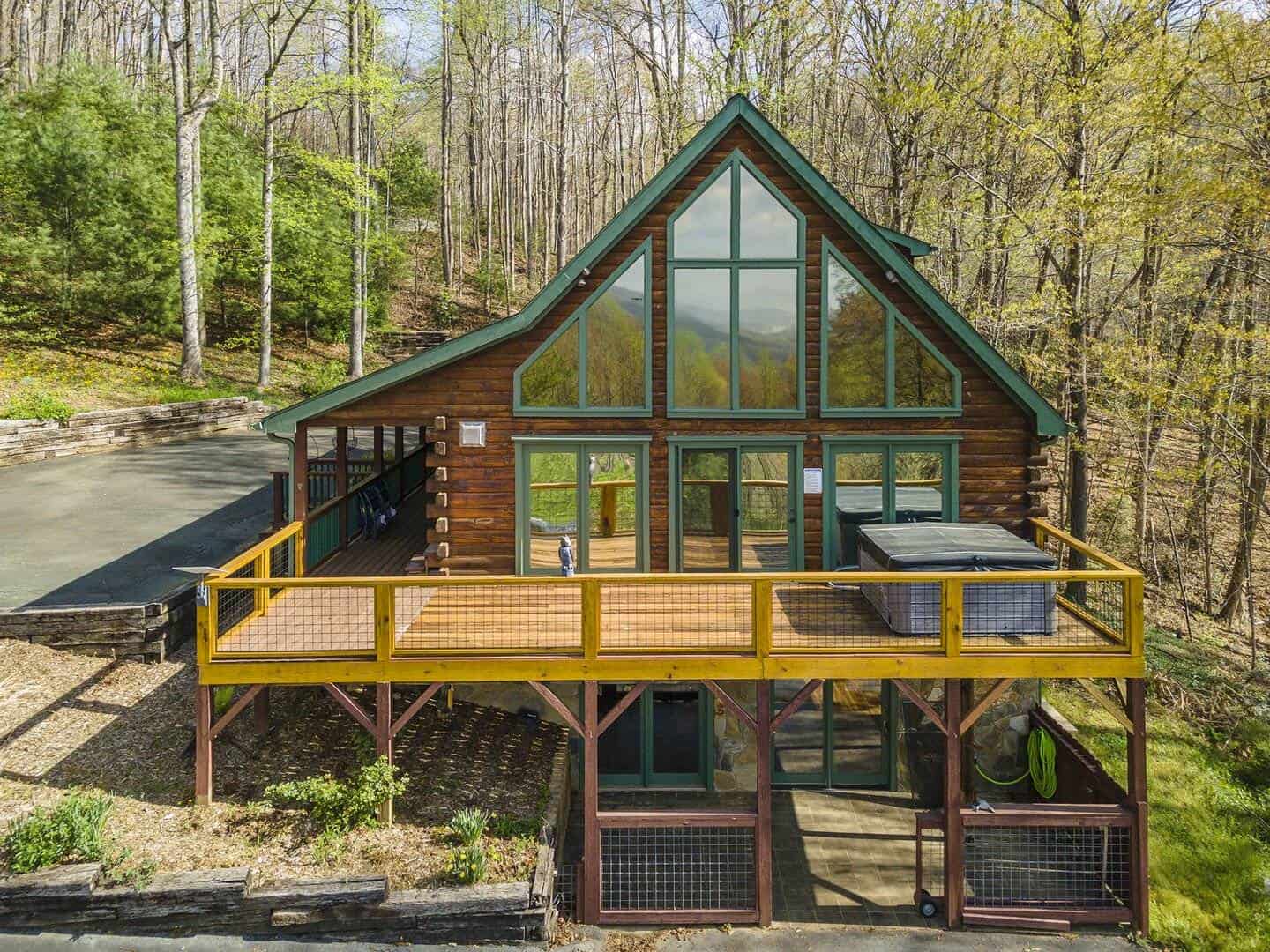 Western North Carolina real estate market trends illustration