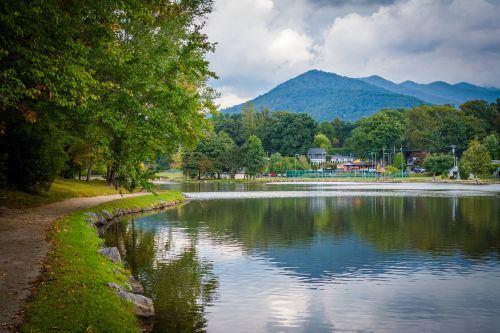 Lake Tomahawk Black Mountain NC