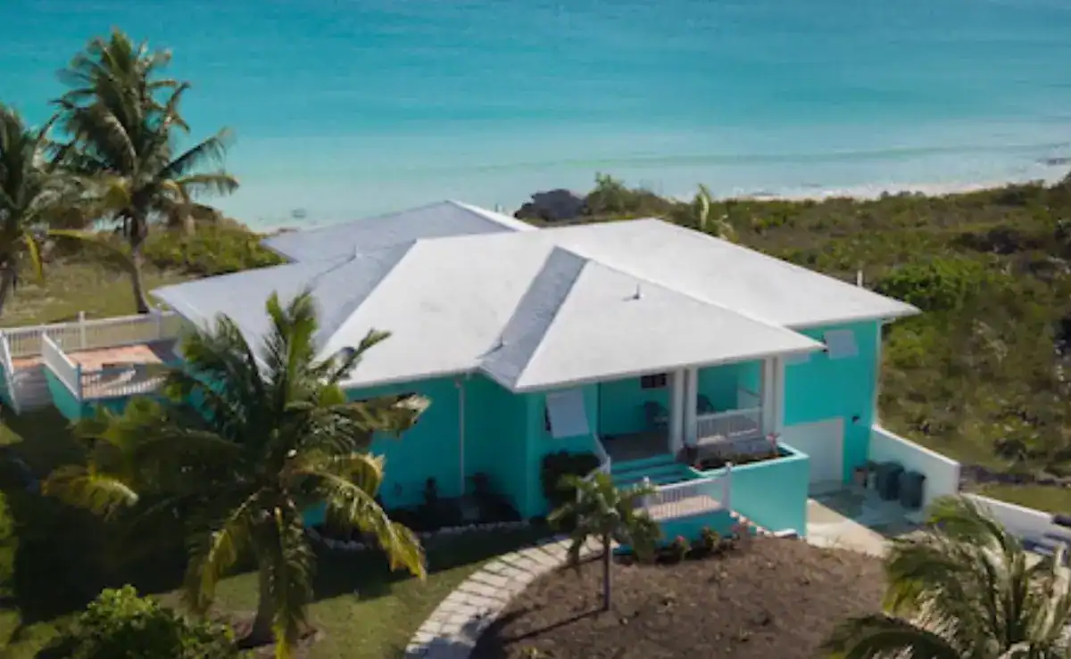 Beachfront property in Great Harbour Cay, Berry Islands