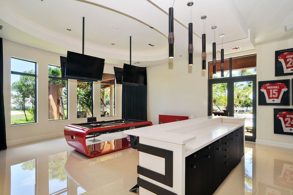 16710 Stratford Court