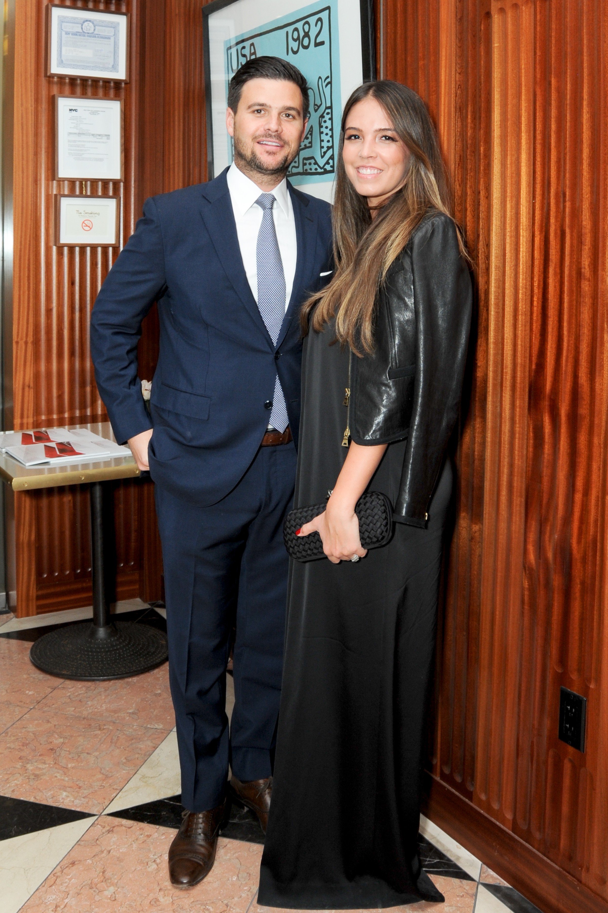 Daniel de la Vega, Veronica de la Vega