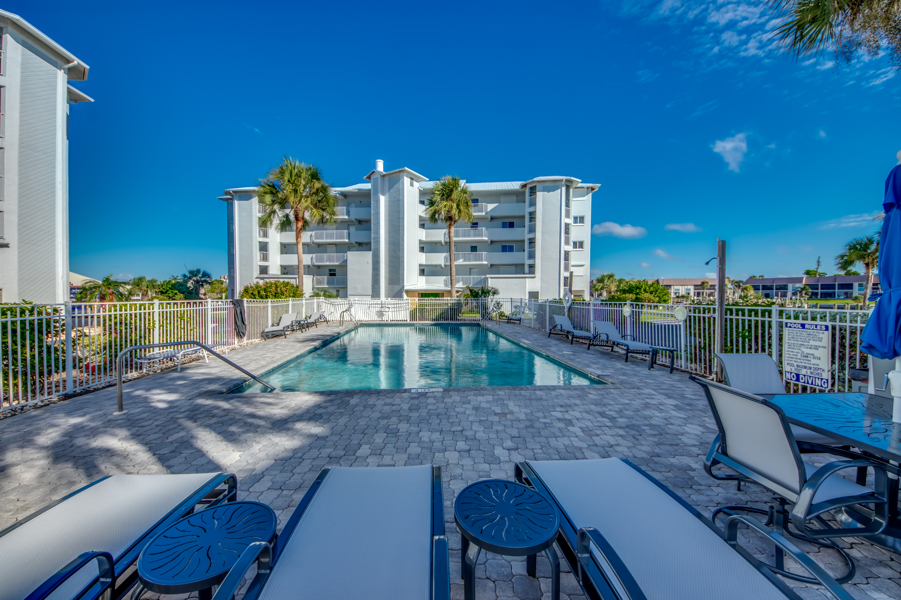 Royal Pelican Townhouse