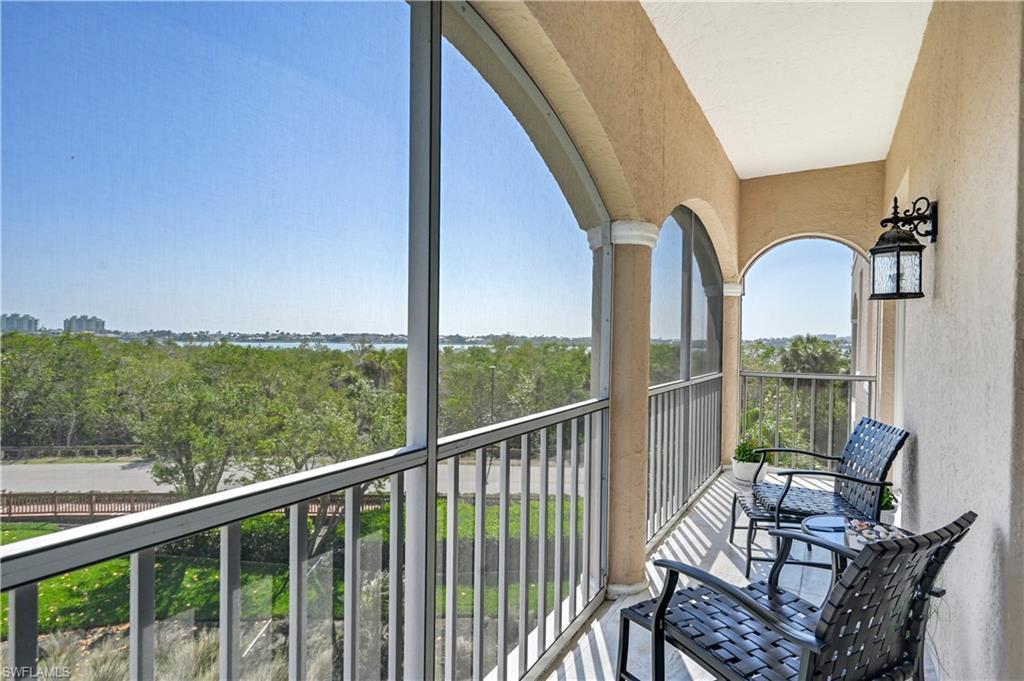 2000 Royal Marco Way