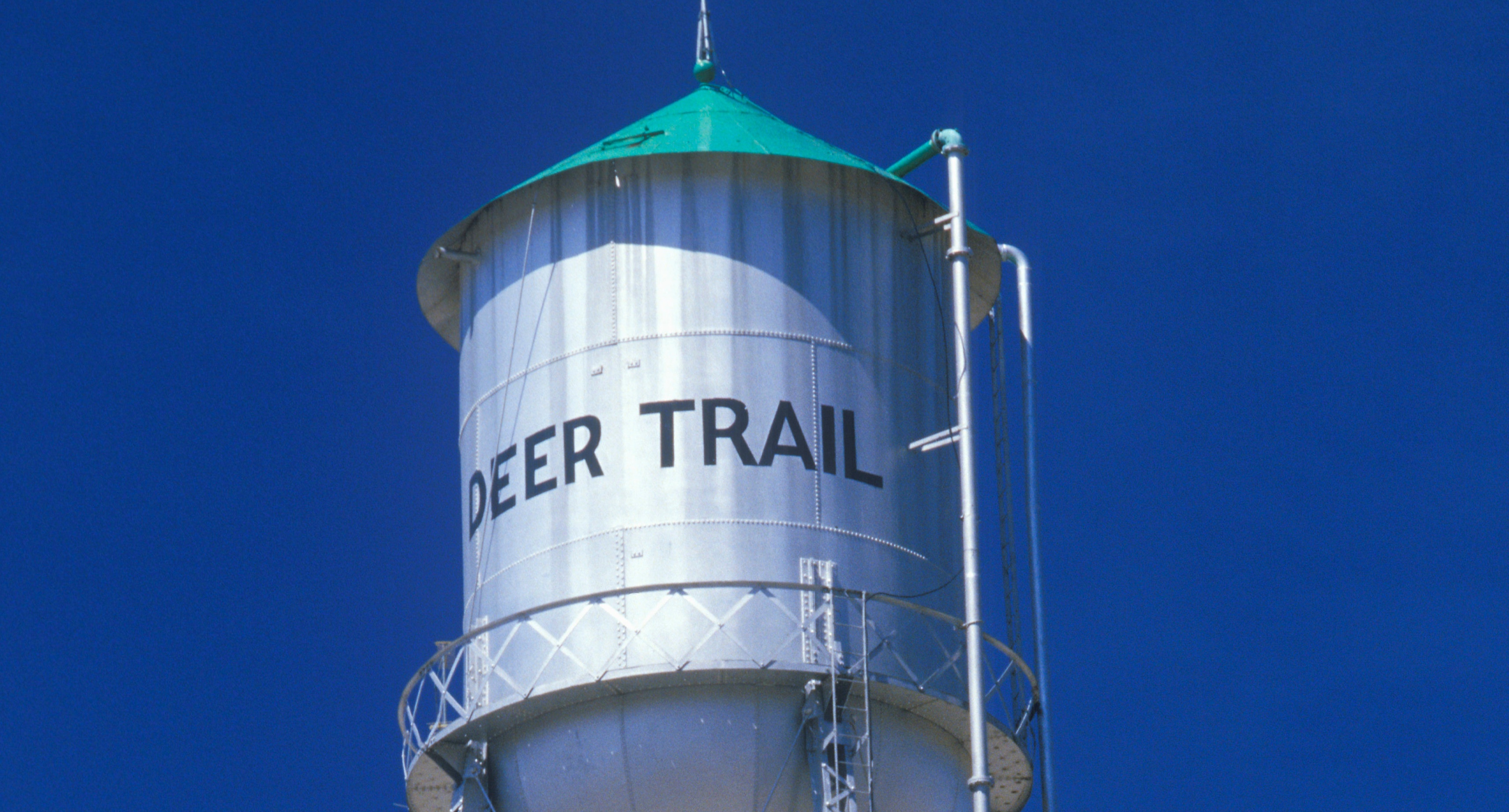 Corcoran Perry & Co. | Deer Trail  Neighborhood