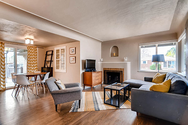 1155 kearney st living room