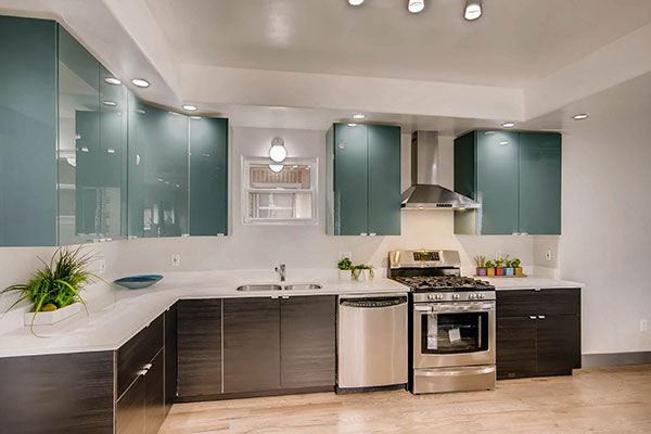 1565 newton kitchen